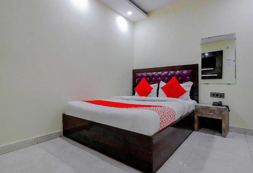 בית מלון כפרי Oyo 81563  M G H