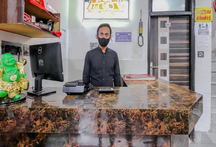 בית מלון כפרי Oyo 81563  M G H