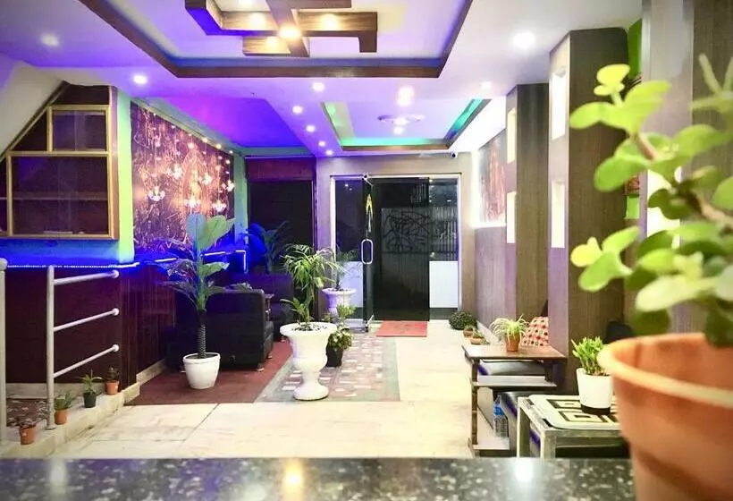 هتل Plumeria Inn