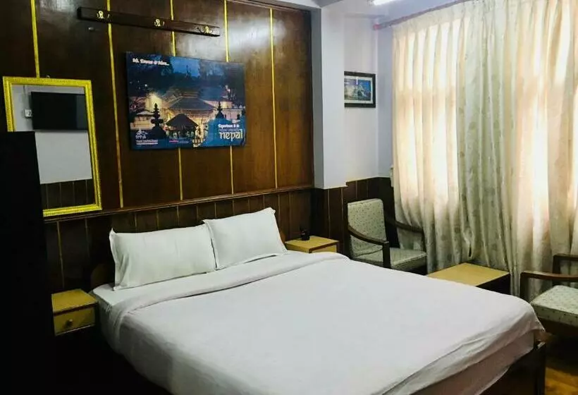 هتل Plumeria Inn