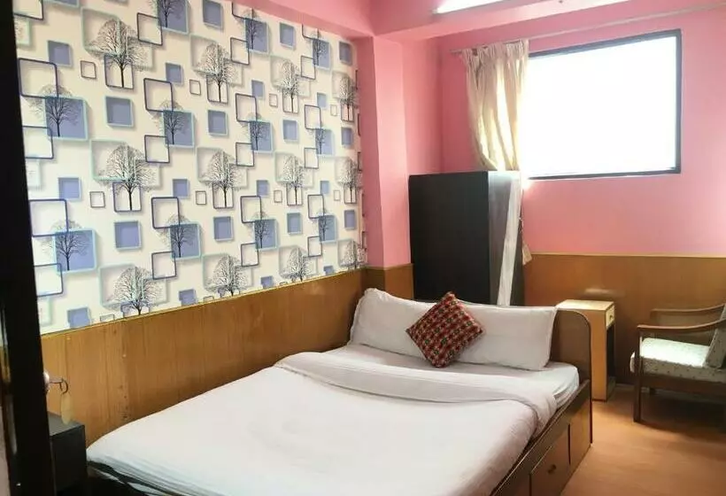 هتل Plumeria Inn
