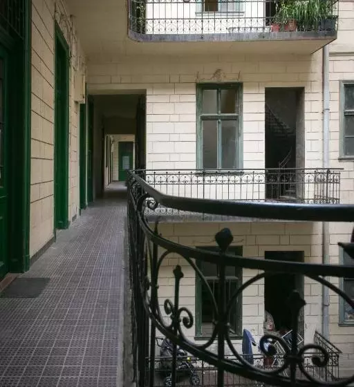ペンション Wesselényi Rooms Near Gozsdu Udvar
