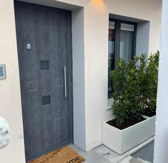 פנסיון The Square Cannigione