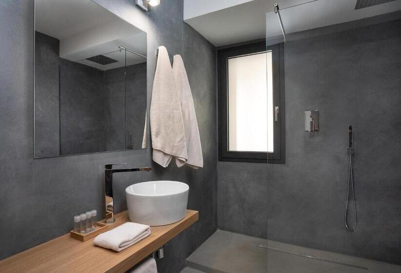 פנסיון The Square Cannigione