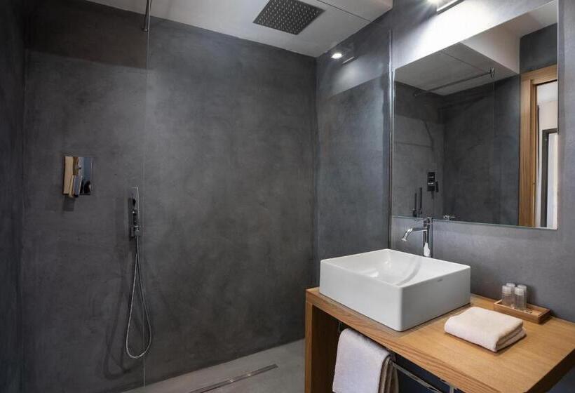 פנסיון The Square Cannigione