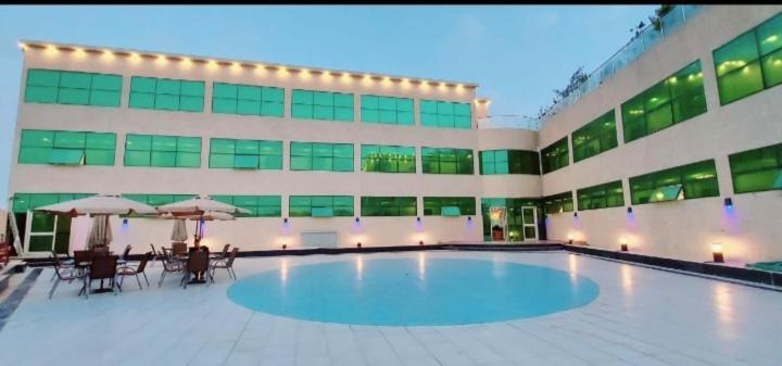 ø§ø¬ù†ø­ø© øªø§ø±ø§ ù„ù„ø´ù‚ù‚ ø§ù„ù…ùø±ùˆø´ø©