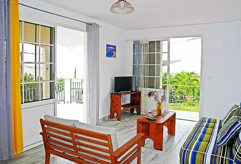 Appartement Charmant A Deshaies Vue Mer Et Jardin 70 M² Climatise