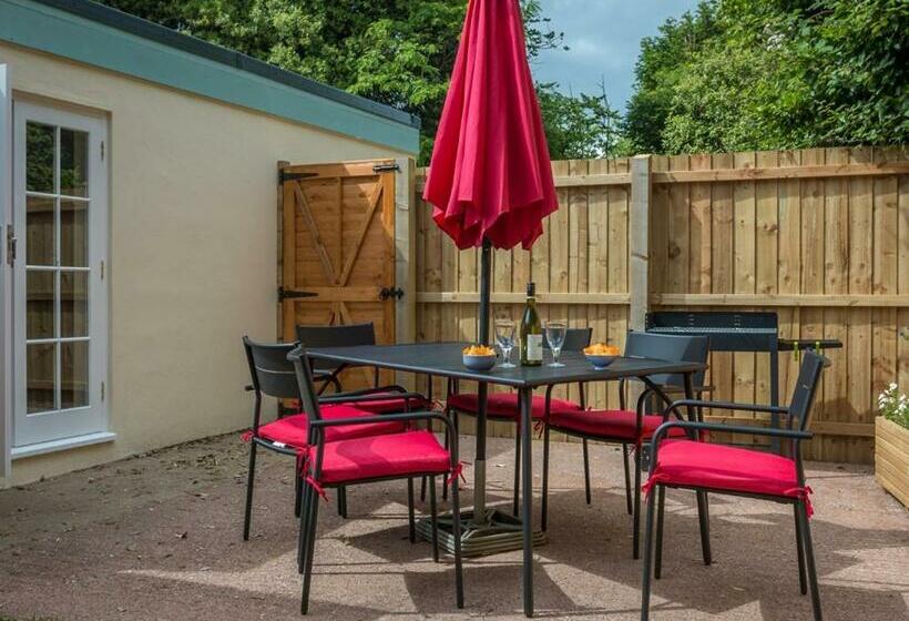 مبيت وإفطار Vicarage Cottage