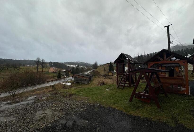 Pensionat карпатська ніч