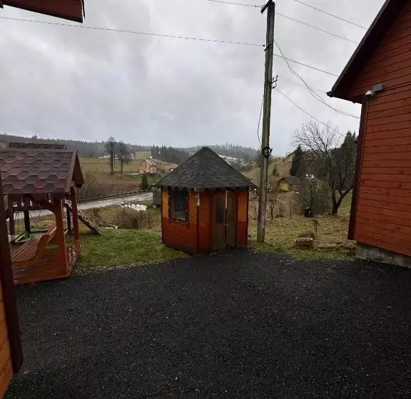 Majatalo карпатська ніч