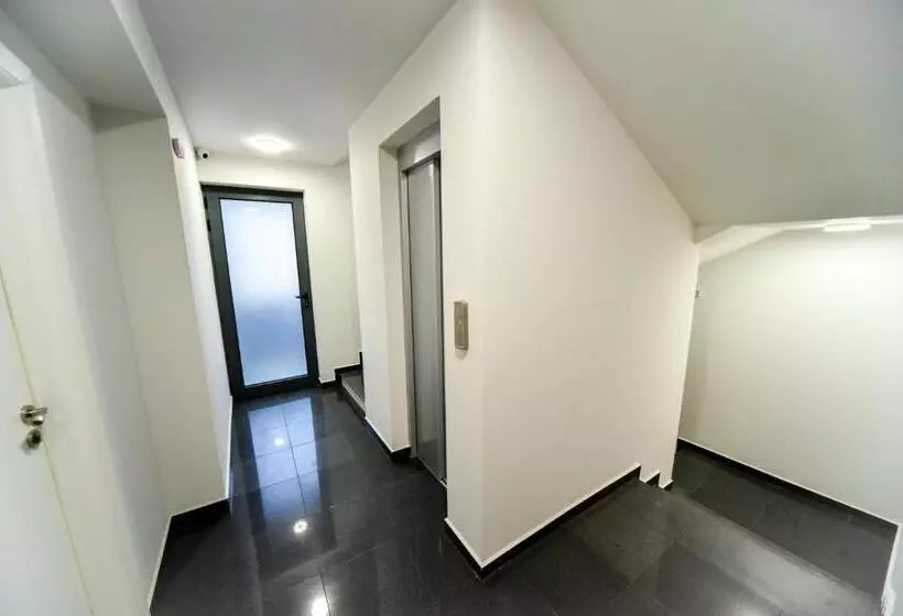 هتل стаи за гости десита