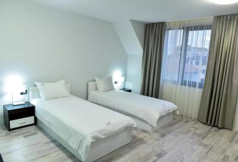 هتل стаи за гости десита