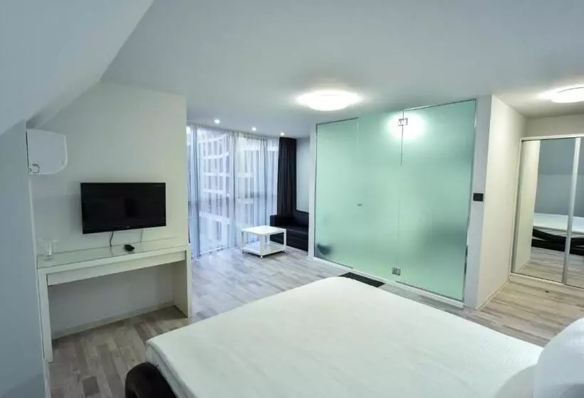 هتل стаи за гости десита