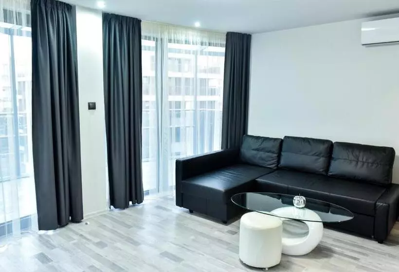 هتل стаи за гости десита