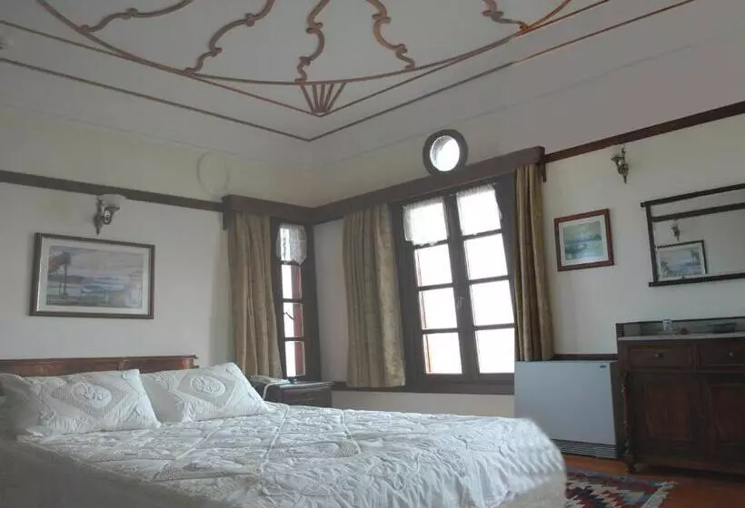 Hotelli Altın çeşmeli Konak