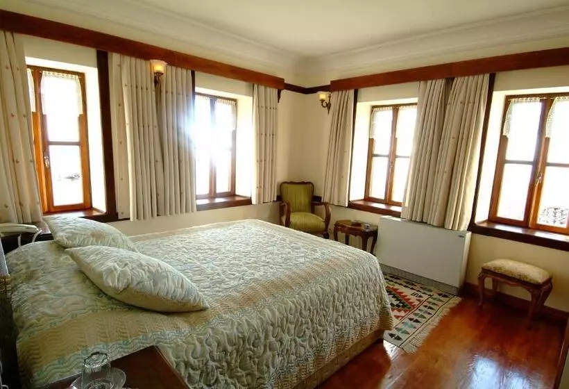 Hotelli Altın çeşmeli Konak