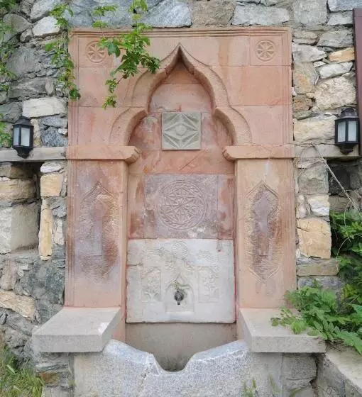 Hotelli Altın çeşmeli Konak