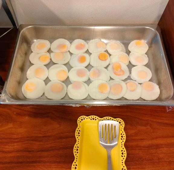 The Charlotte Smart Hotel Lopburi