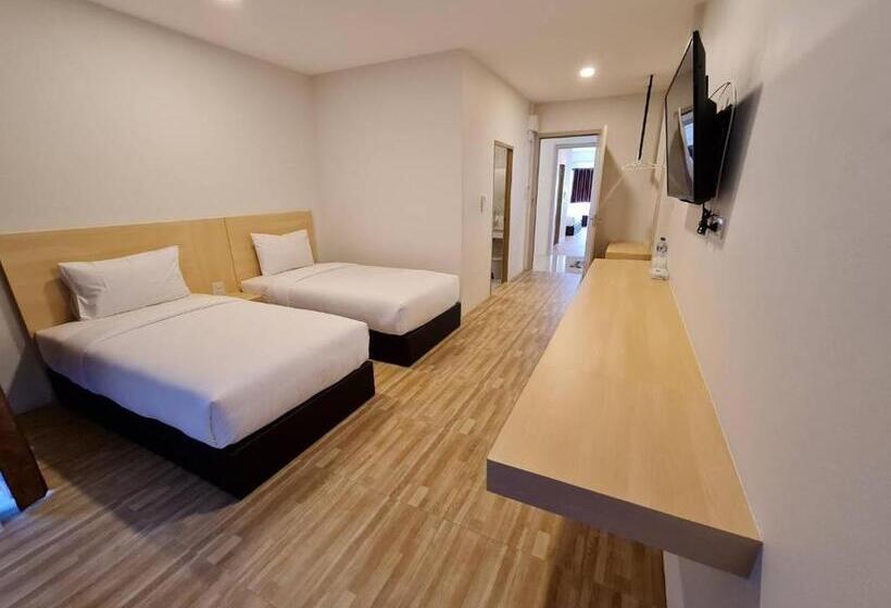 The Charlotte Smart Hotel Lopburi
