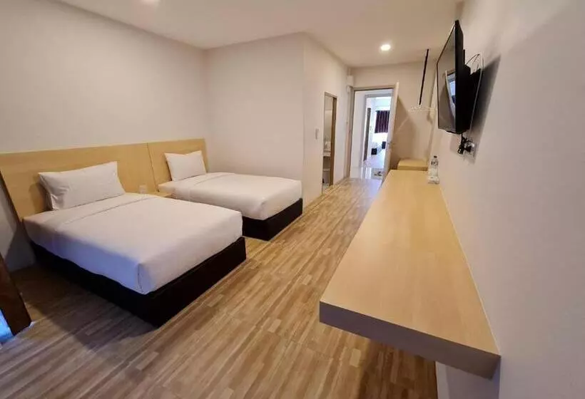 The Charlotte Smart Hotel Lopburi