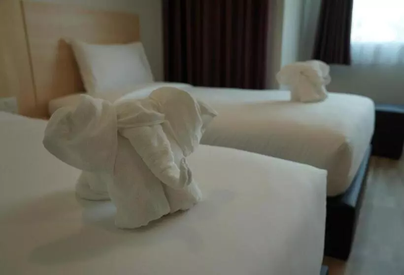 The Charlotte Smart Hotel Lopburi