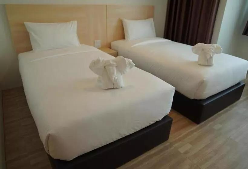 The Charlotte Smart Hotel Lopburi