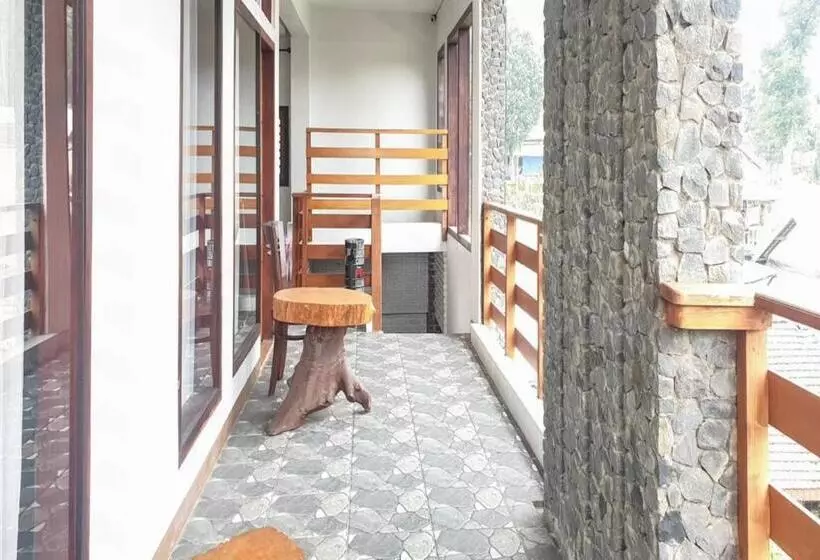 Hotelli Defada Village Bromo At Desa Wisata Bromo Mitra Reddoorz