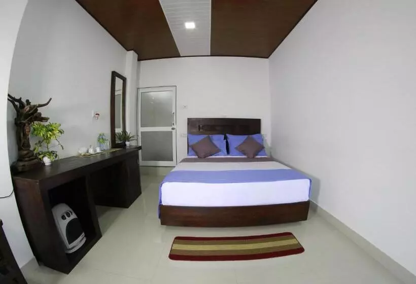 Hotelli Punsisi Resort   Adam S Peak