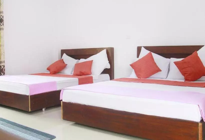 Hotelli Punsisi Resort   Adam S Peak