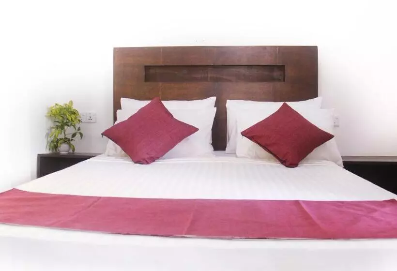 Hotelli Punsisi Resort   Adam S Peak