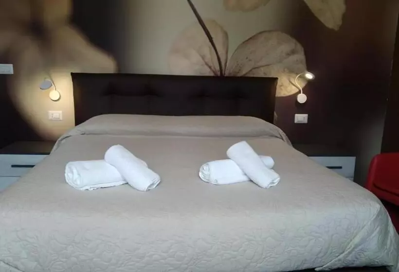 پانسیون Cconforthotels R&b Central Rooms   Self Check In