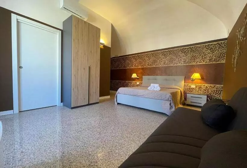 پانسیون Cconforthotels R&b Central Rooms   Self Check In