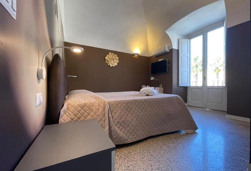 پانسیون Cconforthotels R&b Central Rooms   Self Check In