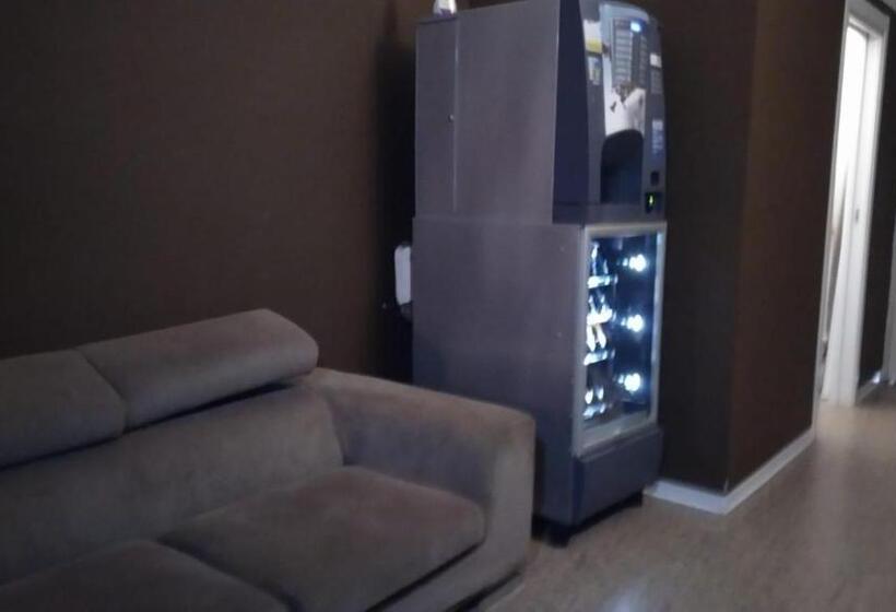 پانسیون Cconforthotels R&b Central Rooms   Self Check In