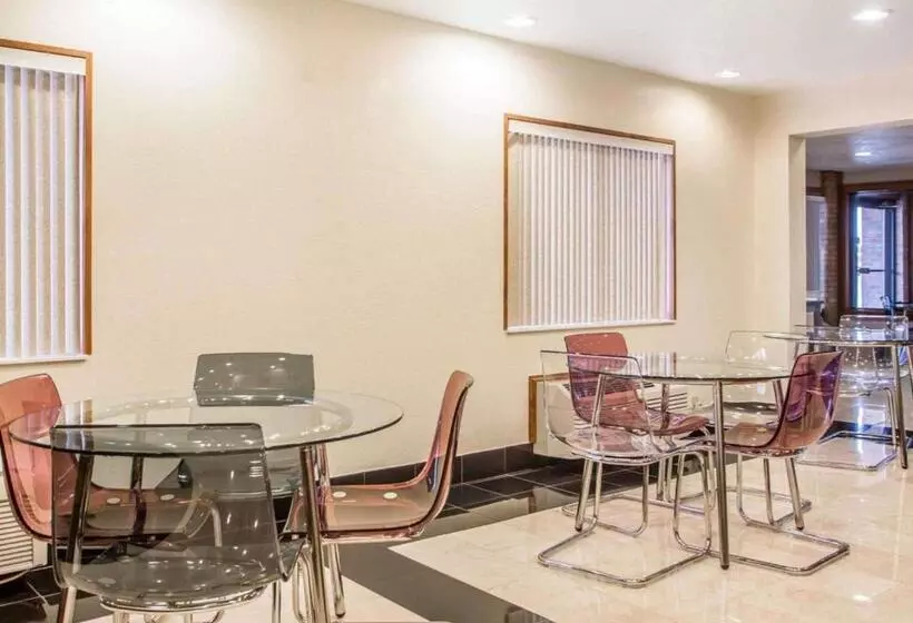 Retkeilymaja Quality Inn