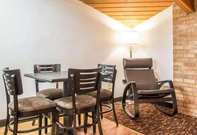 Retkeilymaja Quality Inn