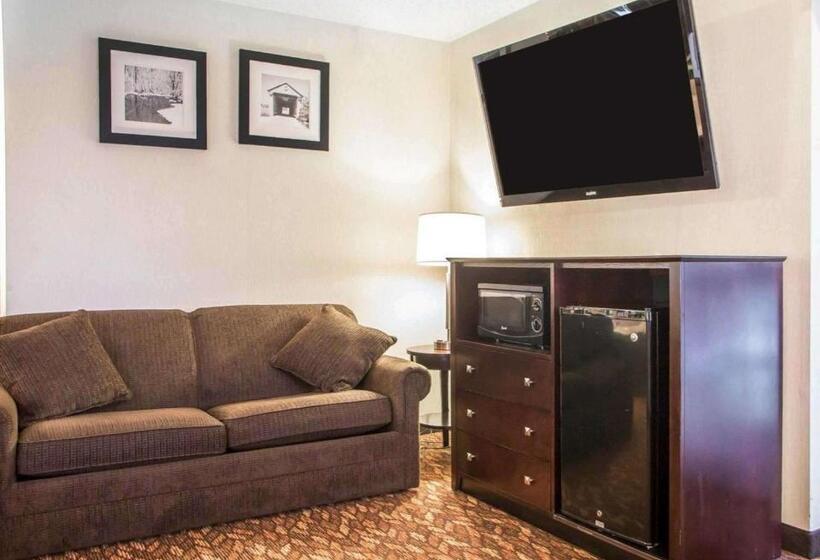 فندق صغير Quality Inn