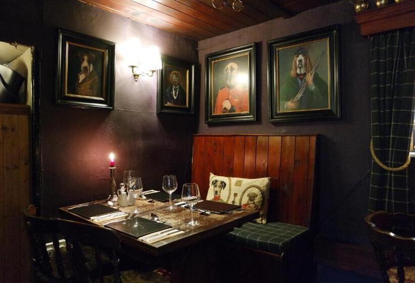 호스텔 The Lamb Inn