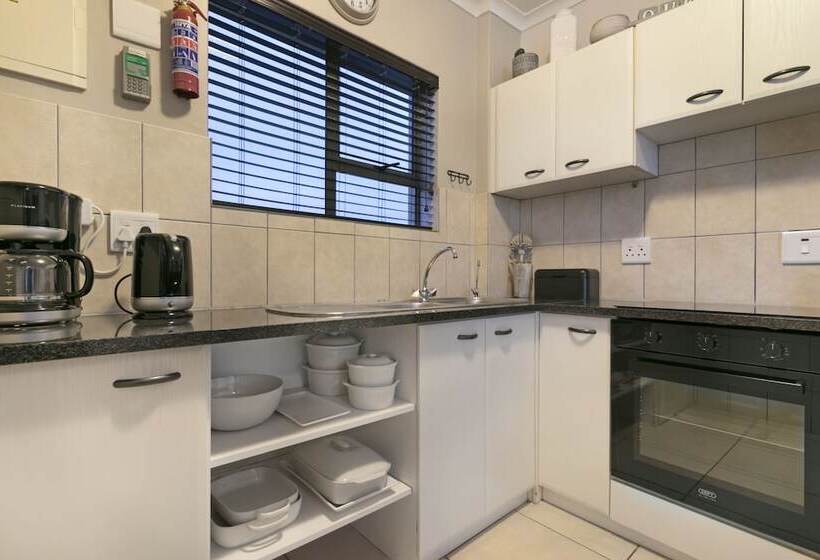 Big Bay Beach Club 21 By Hostagents