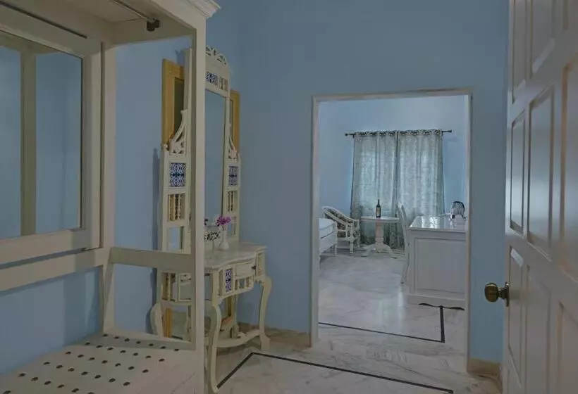 ホテル The Mount Bungalow Mount Abu