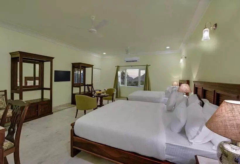 ホテル The Mount Bungalow Mount Abu