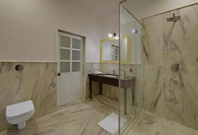 ホテル The Mount Bungalow Mount Abu