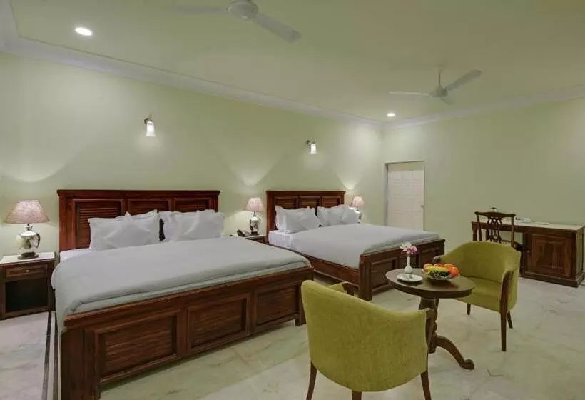 ホテル The Mount Bungalow Mount Abu