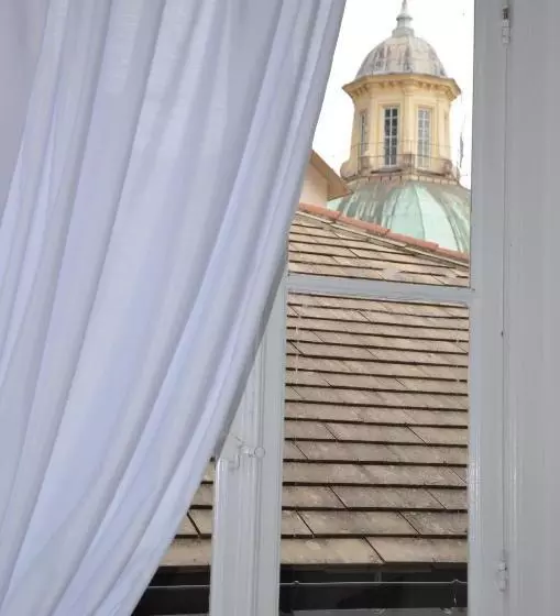 تختخواب و صبحانه Le Coccole