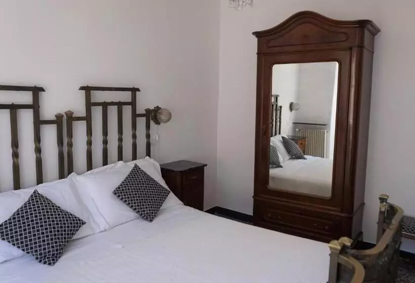 تختخواب و صبحانه Le Coccole