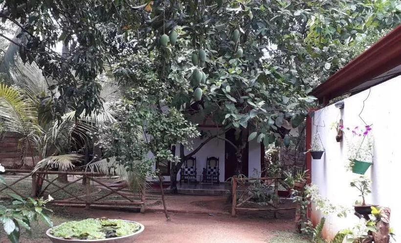 هتل Yaluwa Tourist Rest & Cooking Class