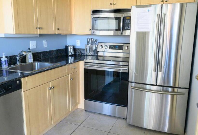 New Ocean Front Corner Unit