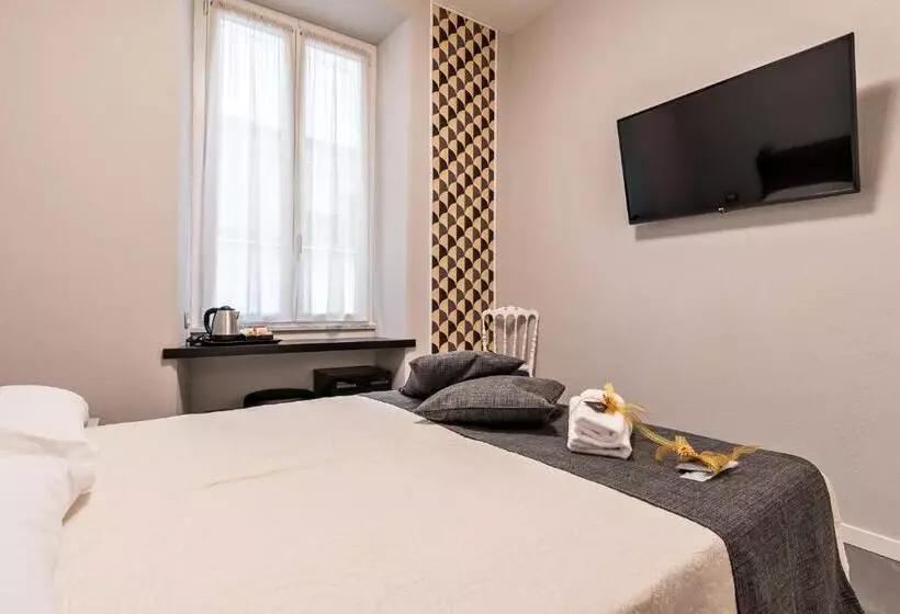 پانسیون Benso Rooms