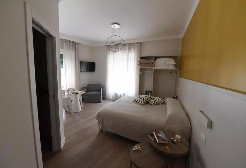 پانسیون Nicola S Luxury Rooms