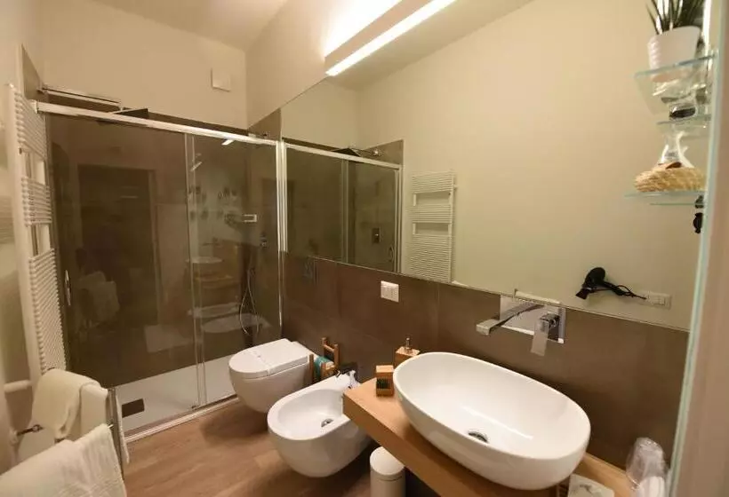 پانسیون Nicola S Luxury Rooms